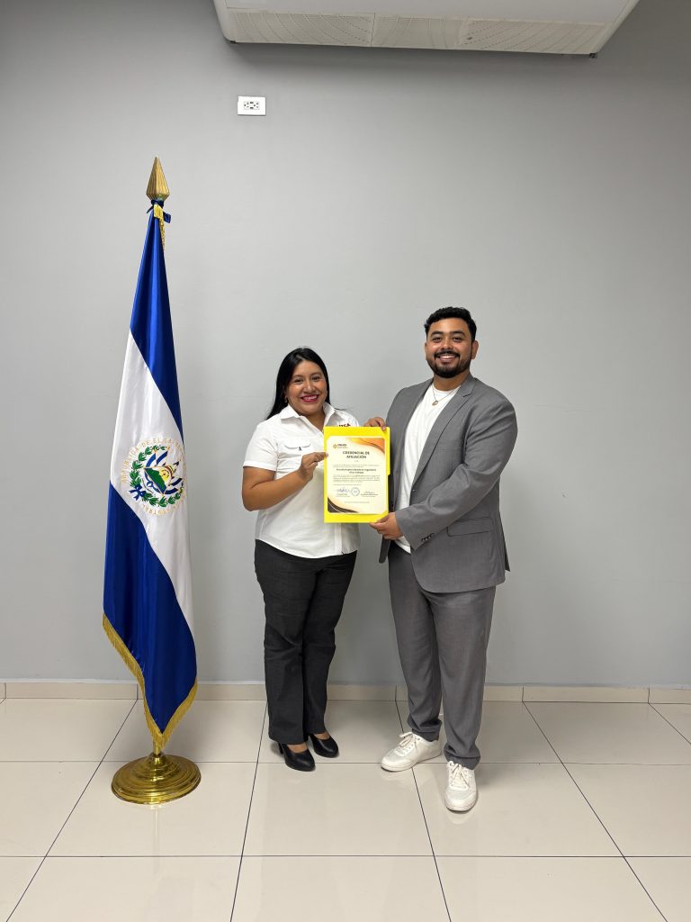 ENTREGA CREDENCIAL ITCA-FEPADE-CBUES