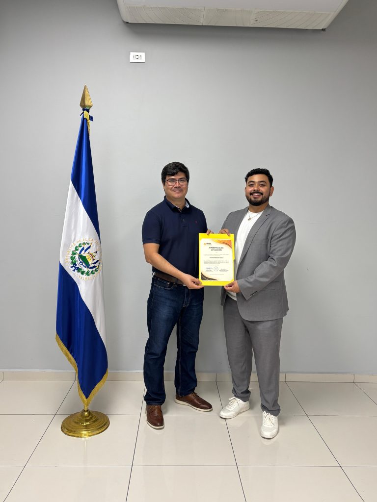 ENTREGA CREDENCIAL UDB - CBUES
